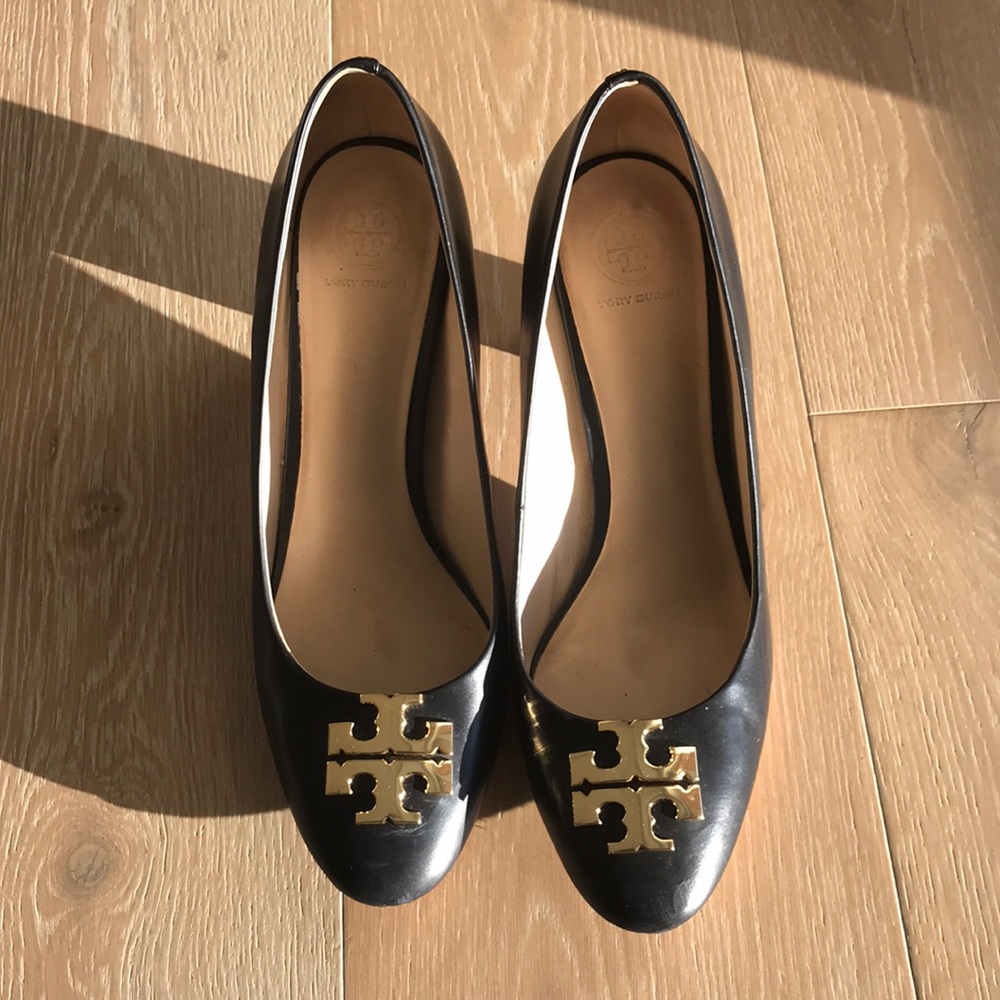 Tory Burch T Logo Block Heel Slip On Pumps
